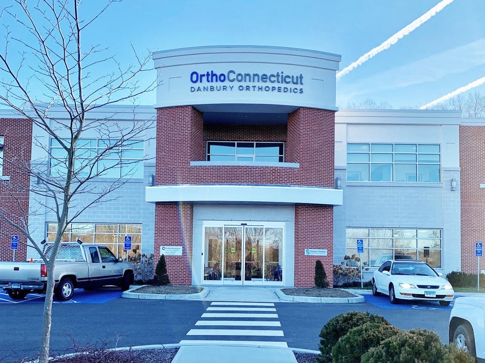 Exterior view of Connecticut Breast Imaging Berkshire Corporate Park 2 Riverview Drive, Suite 104 Danbury, CT 06810